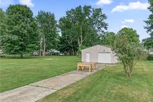 7815 Windham Rd, Bethel Twp, OH 45371 - Photo 32