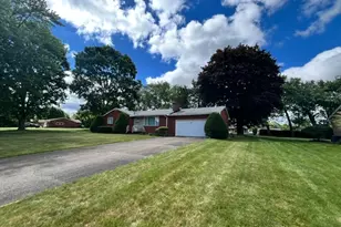 2520 Hollyview St NE, Canton, OH 44721 - Photo 68