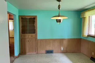 2520 Hollyview St NE, Canton, OH 44721 - Photo 8