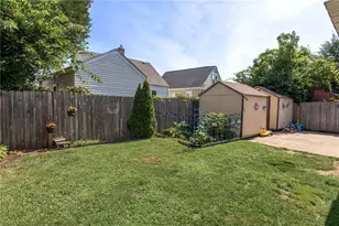 323 Holmes Dr, Fairborn, OH 45324 - Photo 8
