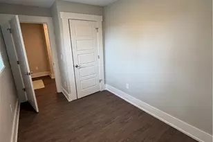 1042 W 2nd St, Dayton, OH 45402 - Photo 16
