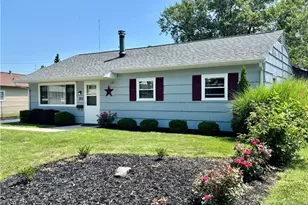 303 Pinewood Ave, Piqua, OH 45356 - Photo 2