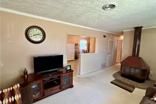 303 Pinewood Ave, Piqua, OH 45356 - Photo 14