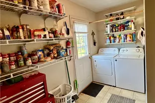 303 Pinewood Ave, Piqua, OH 45356 - Photo 28