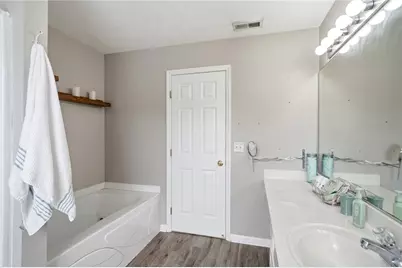 70 E Long Meadow Drive, Springboro, OH 45066 - Photo 38