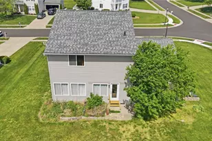 70 E Long Meadow Dr, Springboro, OH 45066 - Photo 4