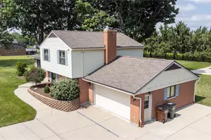 8663 Crestway Rd, Clayton, OH 45315 - Photo 4