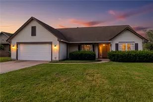1034 Meadowrun Rd, Englewood, OH 45322 - Photo 1