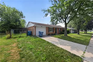 7617 Sebring Dr, Huber Heights, OH 45424 - Photo 2