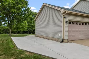 3546 Ramblehurst Ct, Beavercreek, OH 45430 - Photo 6
