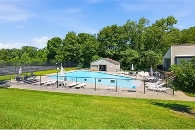 6451 Kindred Square, Miami Township, OH 45449 - Photo 32