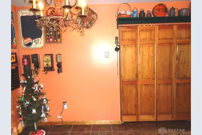 698 Lakengren Drive, Eaton, OH 45320 - Photo 8