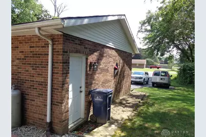 698 Lakengren Drive, Eaton, OH 45320 - Photo 24