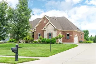 2722 Scarborough Pl, Beavercreek Twp, OH 45385 - Photo 2