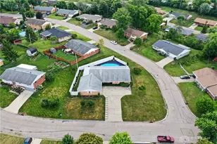 6301 Blossom Park Dr, West Carrollton, OH 45449 - Photo 40
