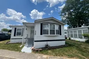 5169 Sportscraft Dr, Dayton, OH 45414 - Photo 2