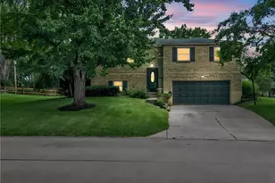 600 Clareridge Ln, Centerville, OH 45458 - Photo 2