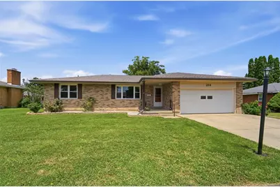 214 Plymouth Avenue, Brookville, OH 45309 - Photo 2