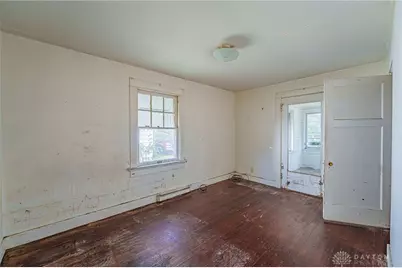 109 E Siebenthaler Avenue, Dayton, OH 45405 - Photo 12