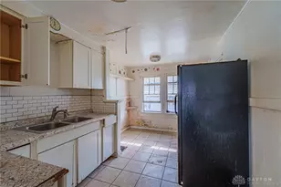 109 E Siebenthaler Ave, Dayton, OH 45405 - Photo 10