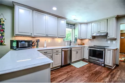 4801 Rean Meadow Drive, Kettering, OH 45440 - Photo 2