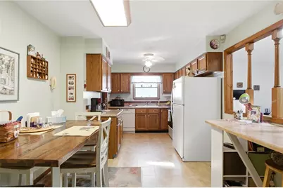 819 Spring Lake Circle, Enon, OH 45323 - Photo 8