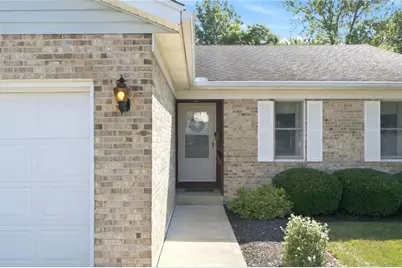 819 Spring Lake Circle, Enon, OH 45323 - Photo 4