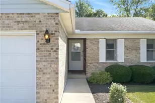 819 Spring Lake Cir, Enon, OH 45323 - Photo 4