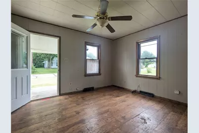 711 Kinnane Avenue, Springfield Twp, OH 45505 - Photo 2