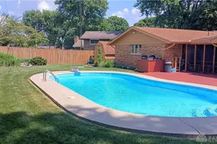 5284 Newell Cir, Kettering, OH 45440 - Photo 2
