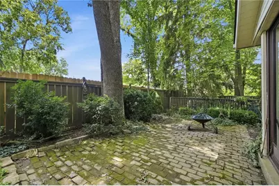 2236 Berrycreek Drive, Kettering, OH 45440 - Photo 32