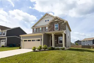 403 Sydney Dr, Tipp City, OH 45371 - Photo 2