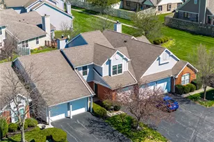 6884 Cedar Cove Dr, Centerville, OH 45459 - Photo 2