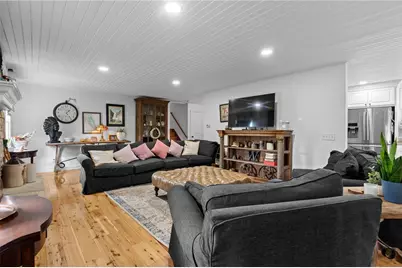 129 Corinthian Drive, Chester Township, OH 45177 - Photo 4