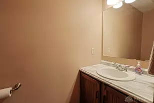 6331 Adams Cir, Washington Twp, OH 45459 - Photo 16