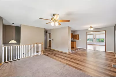 187 Golfwood Drive, West Carrollton, OH 45449 - Photo 6