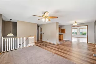 187 Golfwood Dr, West Carrollton, OH 45449 - Photo 6