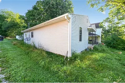 320 Muntz Street, Hillsboro, OH 45133 - Photo 2