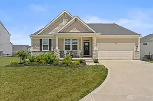 3613 Persimmon Ridge Pl, Bellbrook, OH 45305 - Photo 2