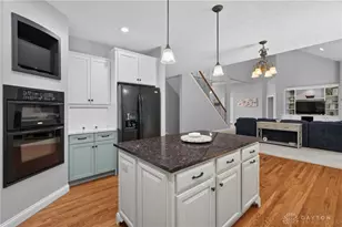 2298 Crestridge Dr, Butler Twp, OH 45414 - Photo 16