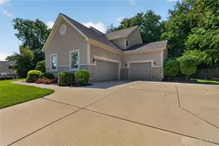 2298 Crestridge Dr, Butler Twp, OH 45414 - Photo 56