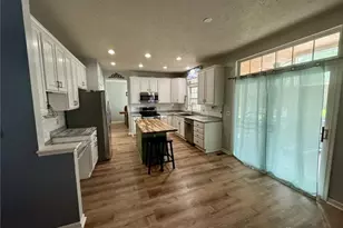 3547 Queen Victoria Ct, Beavercreek, OH 45431 - Photo 8