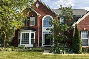 3547 Queen Victoria Ct, Beavercreek, OH 45431 - Photo 1