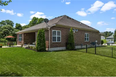 1700 Sunset Creek Court, Bellbrook, OH 45305 - Photo 4