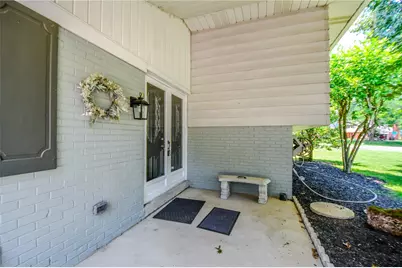 906 New England Avenue, Dayton, OH 45429 - Photo 4