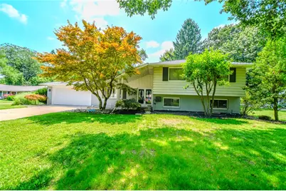 906 New England Avenue, Dayton, OH 45429 - Photo 2