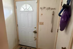 9 Oak St, Trotwood, OH 45426 - Photo 6