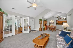 224 Edinburgh Village Dr, Washington Twp, OH 45458 - Photo 14