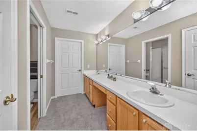 224 Edinburgh Village Drive, Washington Twp, OH 45458 - Photo 34