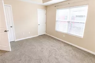 223 E 1st St, Dayton, OH 45402 - Photo 8